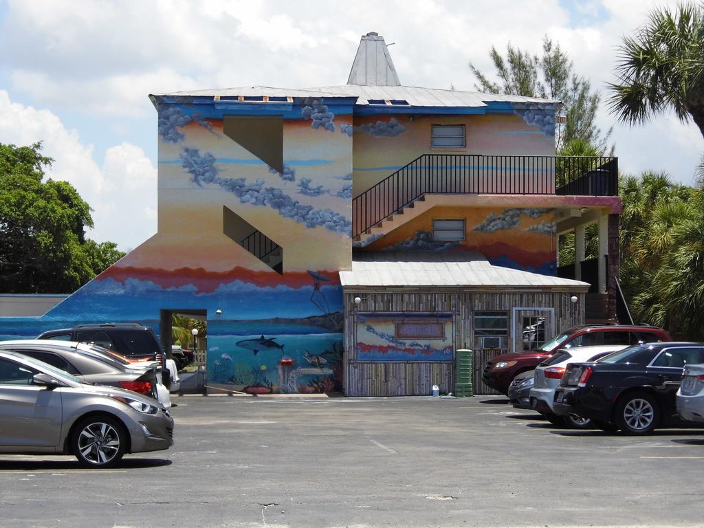 פורט מיירס ביץ' The Bay Inn At The Lani Kai מראה חיצוני תמונה