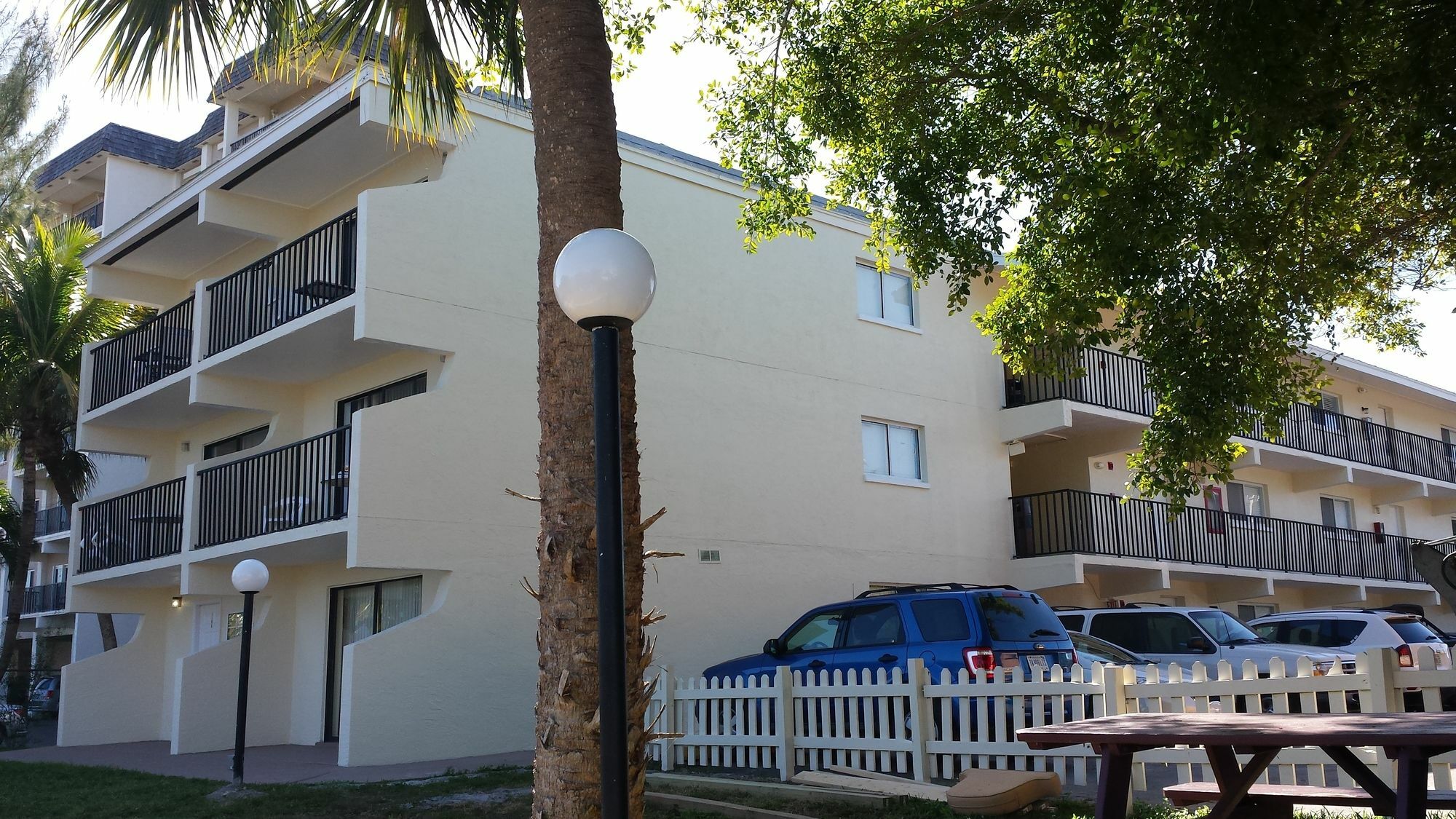 פורט מיירס ביץ' The Bay Inn At The Lani Kai מראה חיצוני תמונה